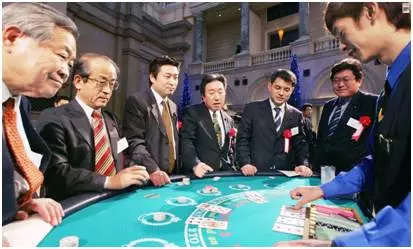 德州扑克与投资理财_德州扑克成败比_华尔街精英与德州扑克