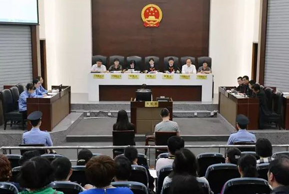 哪里能看德州扑克比赛_南京市鼓楼区人民法院庭审_南京德州扑克涉赌案