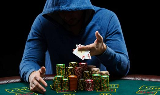 云海棋牌游戏德州扑克术语大全_德州扑克边池逻辑_德州扑克术语解释