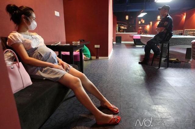 德州扑克比赛形式的赌场_德州扑克各牌型的胜率_深圳首例打掉德州扑克赌场案件