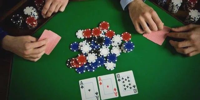 德州扑克比较松的桌子_玩得松的小桌成功法则_对抗休闲玩家策略