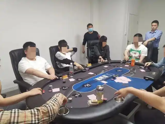 德州扑克赌博案_德州扑克报名费_孝昌警方端掉赌博窝点