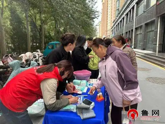 德州扑克六人桌_够级活动增强邻里关系_德州天衢新区够级比赛