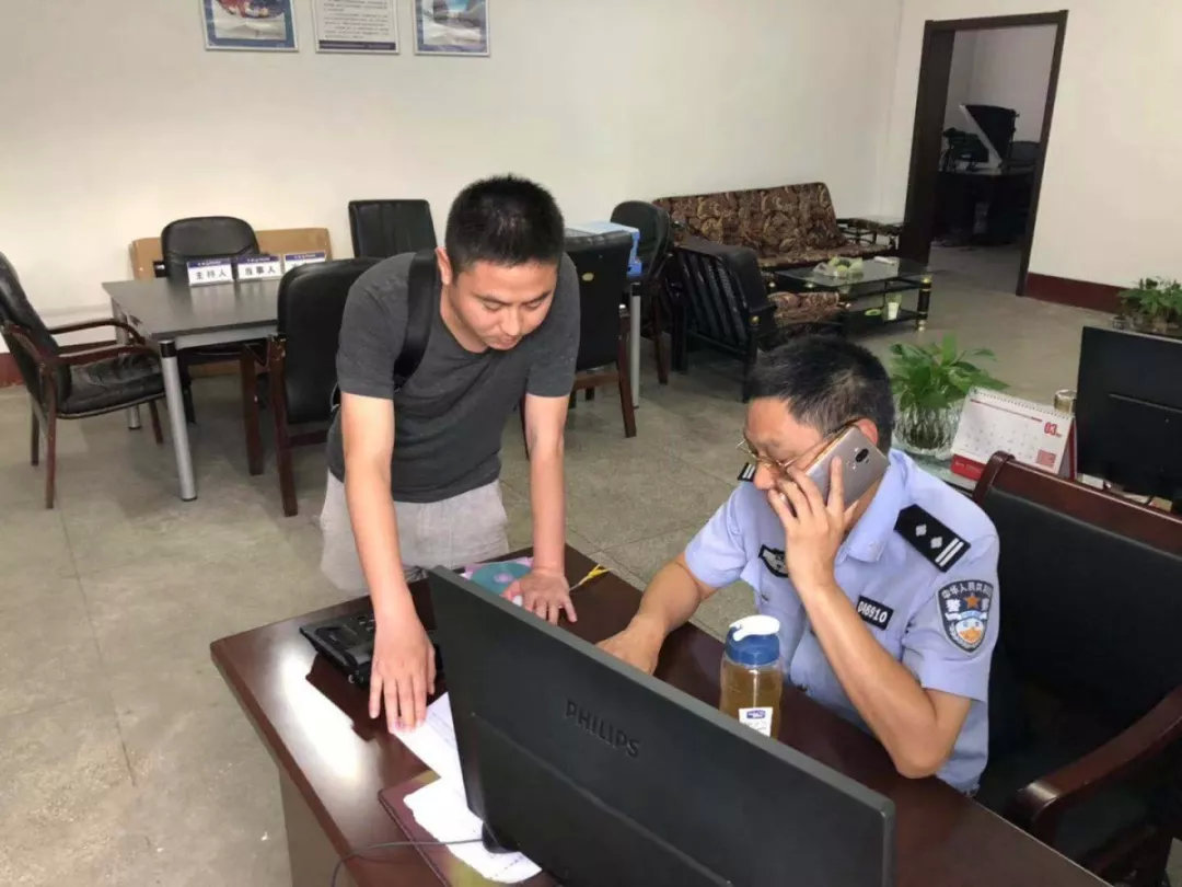 德州扑克牌游戏app_游戏德州扑克_德州牌扑克官网下载app