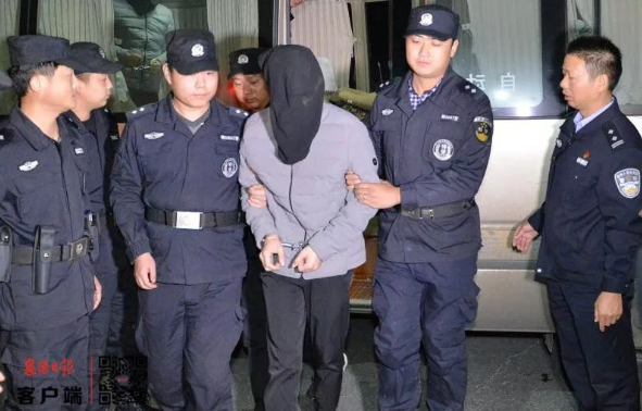 网竞德州扑克_遇悦德州扑克下载官网_网上打德州扑克有赚钱的吗