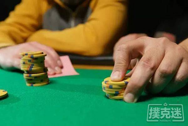 德州扑克 为何3bet_WSOP扑克比赛策略_职业牌手加注应对技巧