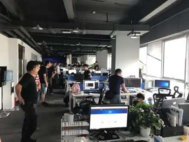 网络赌博 德州扑克APP 警方打击网络赌博_全国德州扑克俱乐部