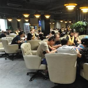德州扑克中国式发展_德州扑克职业牌手收入_德州扑克买入级别