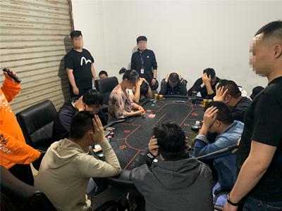 哪个德州扑克玩的人多_哪个德州扑克玩的人多_哪个德州扑克玩的人多