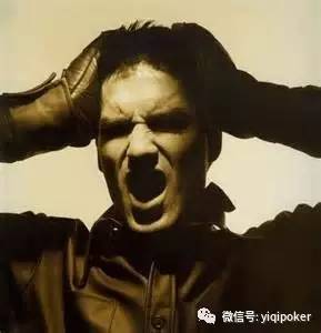 有限注德州扑克_锦标赛早期常见错误分析_扑克锦标赛现金游戏策略区别