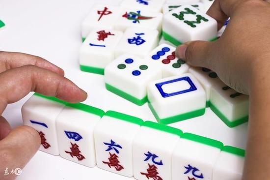 有限德州扑克怎么玩法_麻将技巧_地方麻将玩法
