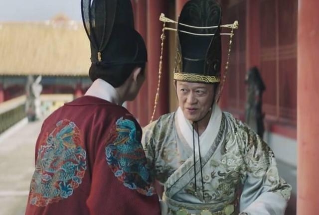 25岁本科毕业体面工作 德州扑克失控 全过程 _德州扑克真人_ 吃头孢配白酒进ICU
