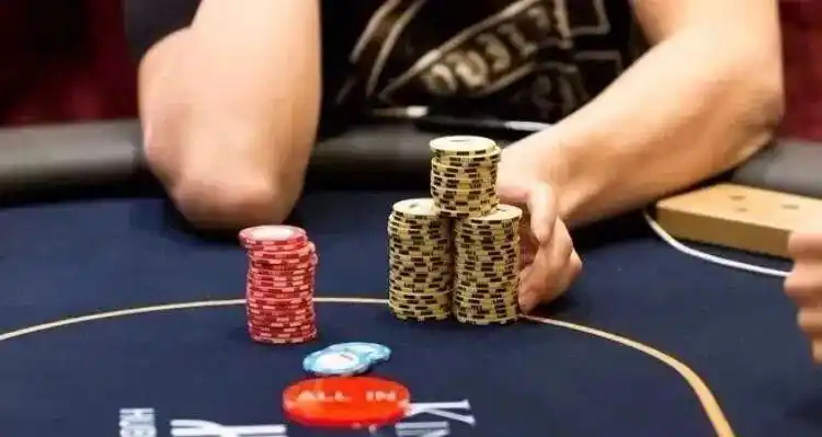 单挑德州扑克技巧_德州扑克SNG串通_德州扑克单挑策略
