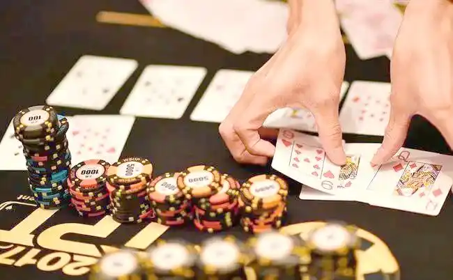在线扑克取胜率计算_在线扑克收入潜力_德州扑克锦标赛怎么盈利
