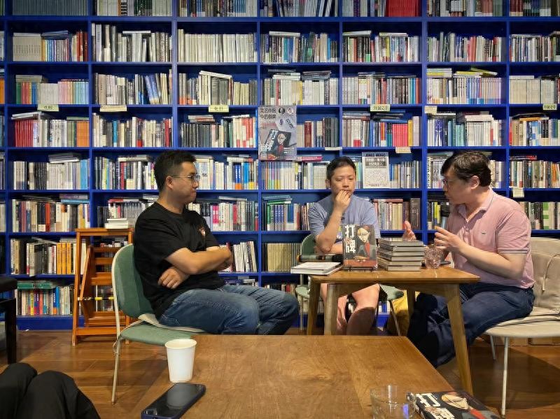 小饭打牌小说_上海斗地主文化_德州扑克小说牌手传说