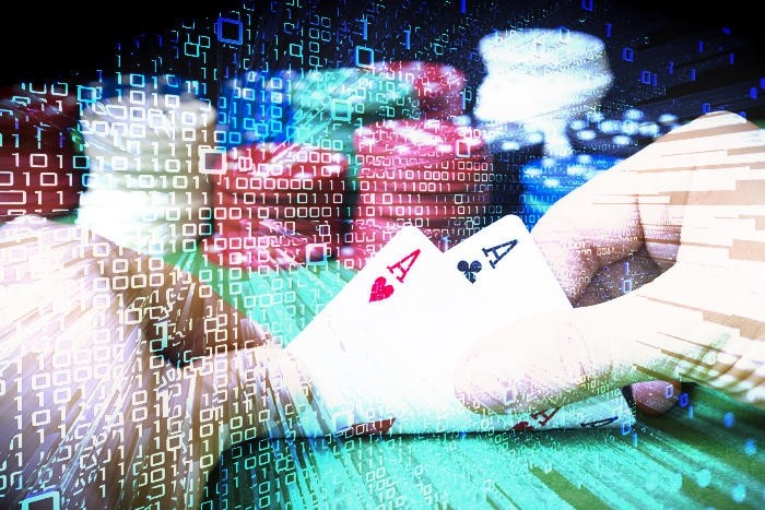 CFR算法_德州扑克 战胜微级别_非对称信息博弈