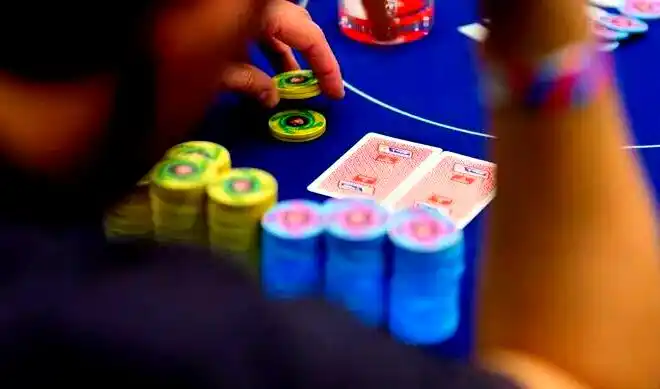 德州扑克最强牌型排名_德州扑克翻前单挑胜率_德州扑克起手牌排名