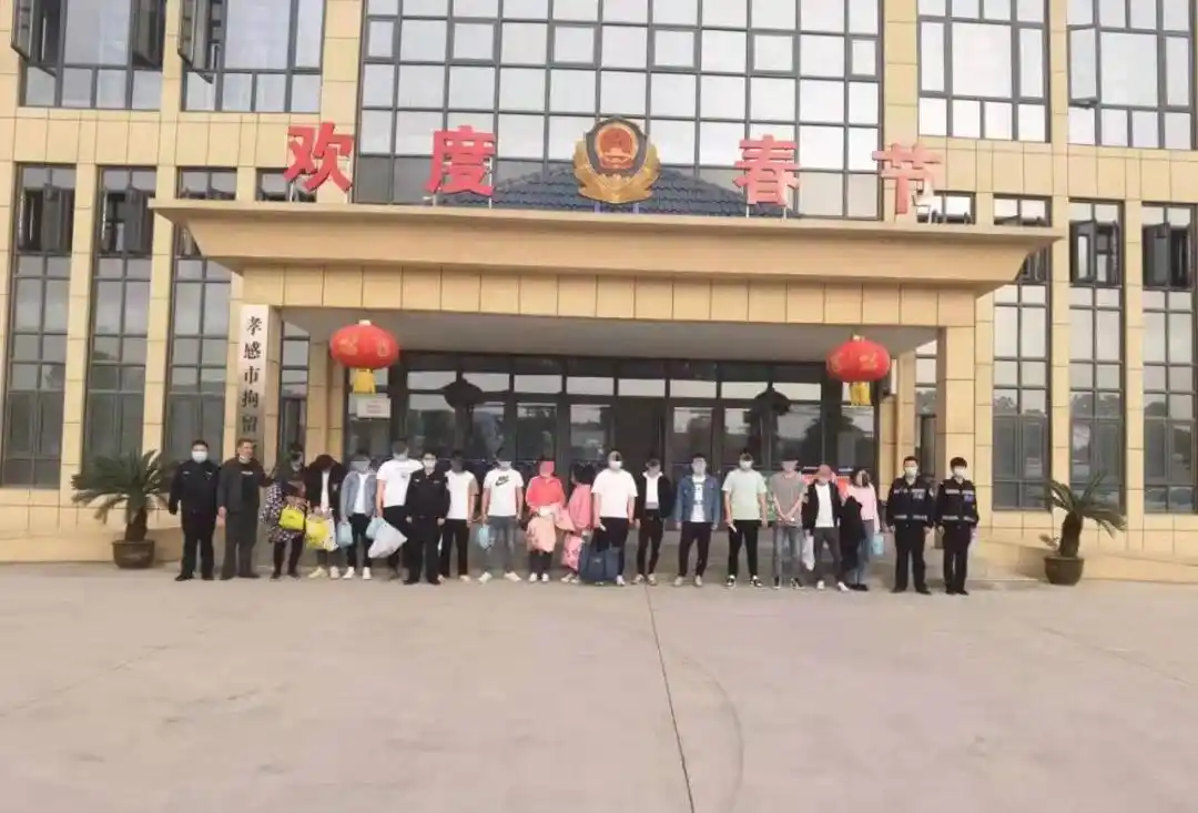 德州扑克赌博案_孝昌警方端掉赌博窝点_德州扑克赢奖励
