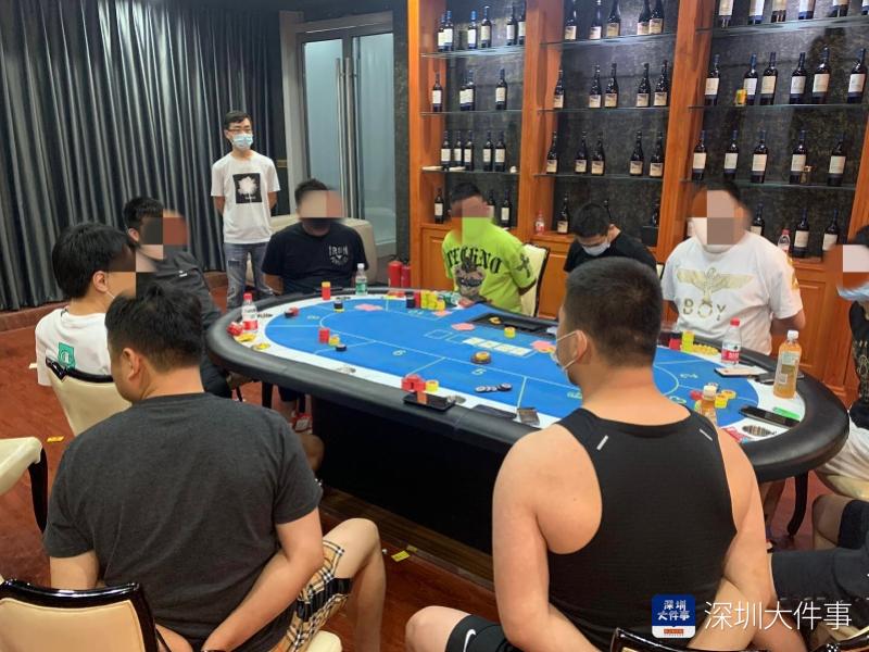 德州扑克 特别规则_德州牌扑克的规矩大小_德州牌扑克游戏玩法规则