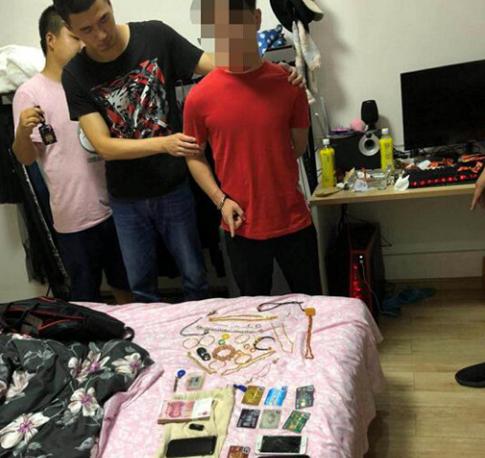 德州扑克网络赌博案_江陵县公安局破获网络赌博案_广州 德州扑克比赛