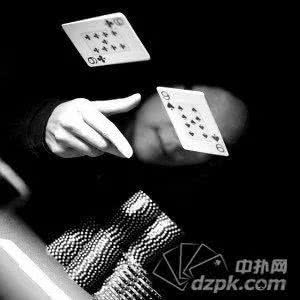 翻牌同花听牌几率_德州扑克什么牌该弃_转牌高牌弃牌错误