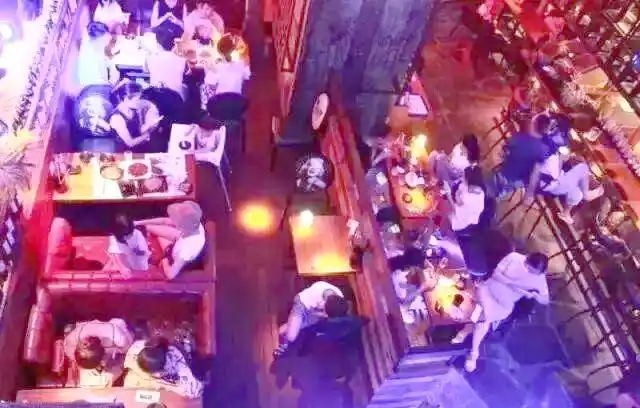 腾讯天天德州游戏币模式_德扑热潮兴起线上平台发展_德州扑克现金