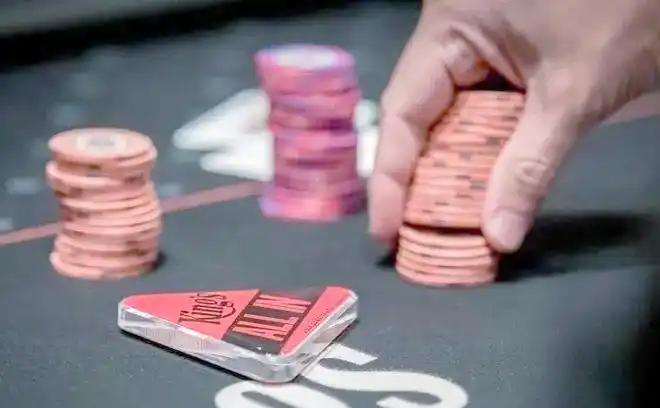 poker诈唬策略_德州扑克 转牌圈行动_翻牌圈攻防策略