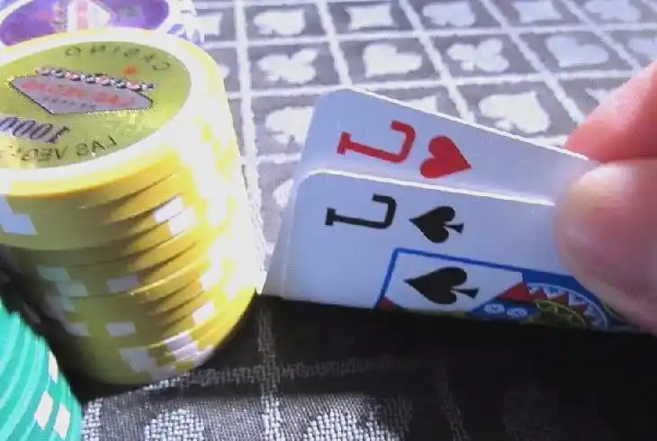 静态翻牌动态翻牌湿透翻牌分析_德州扑克金刚大小_德州扑克牌面类型策略