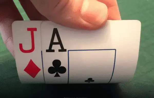 德州扑克机会牌_AJo无限德州扑克翻前策略_AJo翻牌圈技巧应对