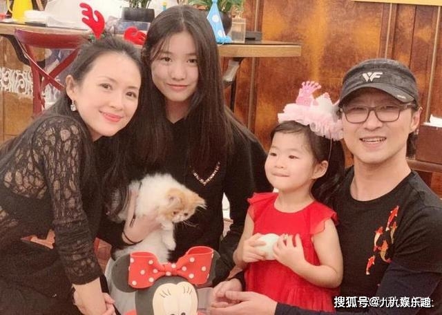 德州扑克比赛有哪些_汪峰 德州扑克 章子怡
