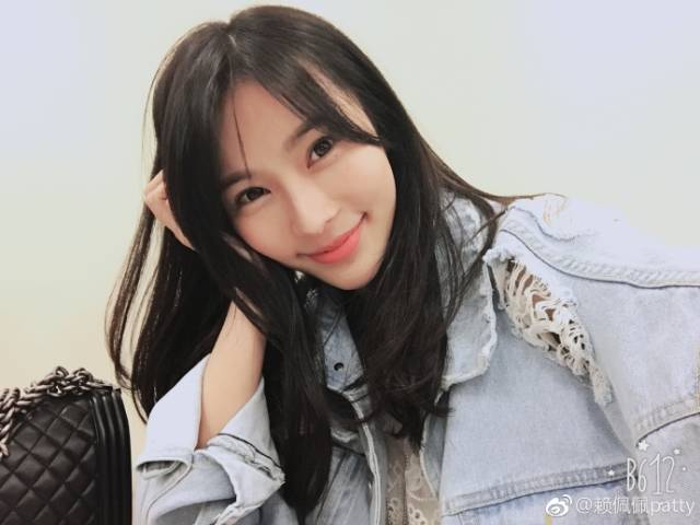 德州扑克职业高手的帖子_赖佩佩模特与扑克生涯_赖佩佩德州扑克经历