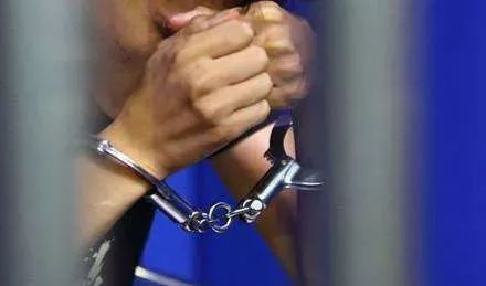 游戏币变现法律风险_游戏币私下交易_回收qq德州扑克金币