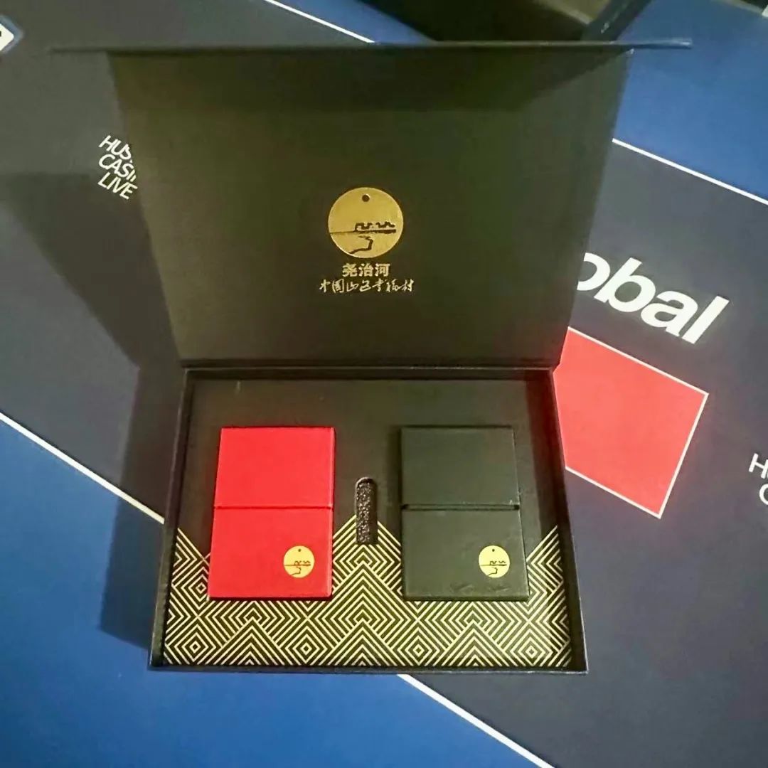 德州扑克发牌的叫什么_掼蛋专用牌印刷加工_掼蛋比赛定制扑克