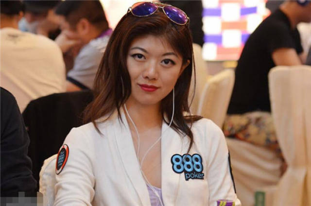 德扑美女职业选手_美女赌神_李思晓 德州扑克 年龄