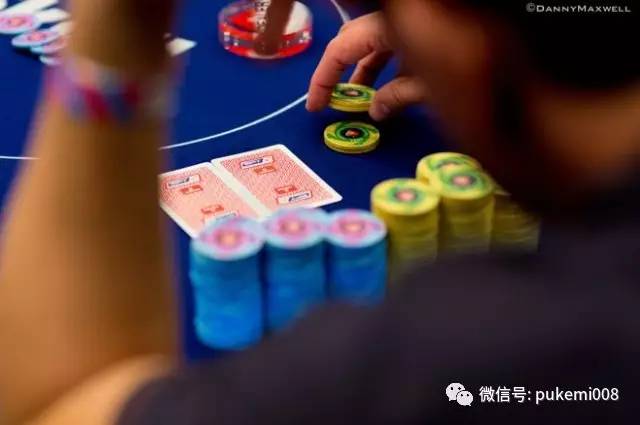 德州扑克大小盲是什么_Badbeat故事预防_小盲位扑克策略