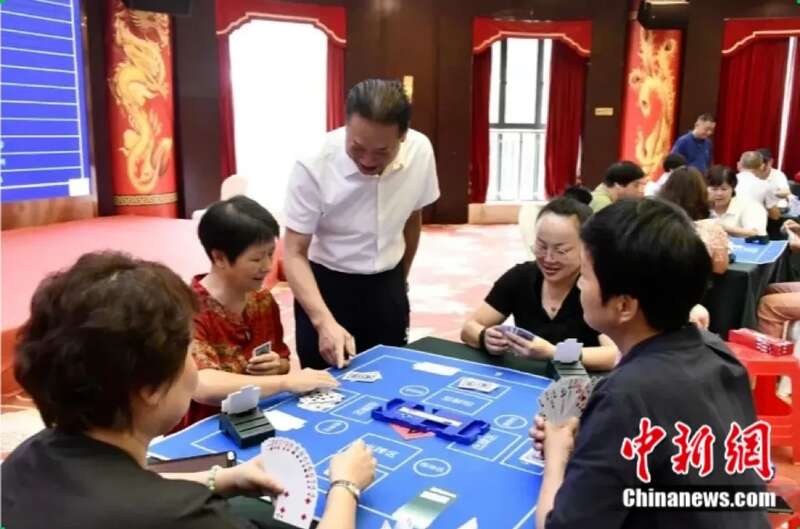 掼蛋扑克牌生产_德州扑克 麻将_掼蛋游戏规则