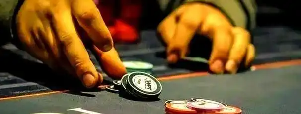 德州扑克翻后下注策略_德州扑克 前注_德州扑克翻前下注策略