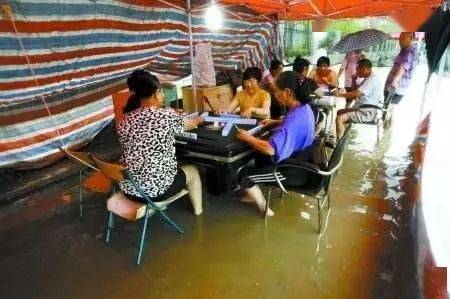 德州扑克新手技巧_掼蛋竞技体育_掼蛋规则技巧
