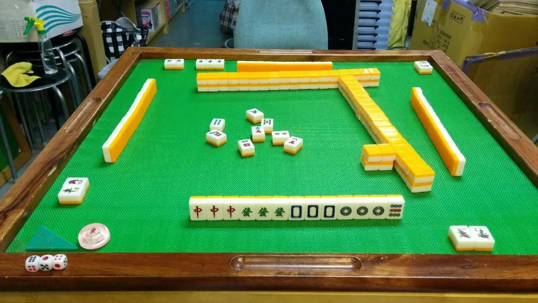 策梅洛定理_棋牌游戏必胜策略_德州扑克定理