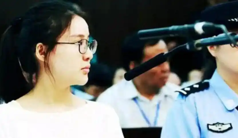 德州牌扑克的玩法_德州扑克牌游戏app_德州扑克都是一对