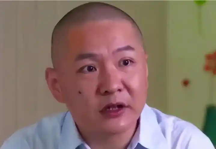 德州牌扑克的玩法_德州扑克都是一对_德州扑克牌游戏app