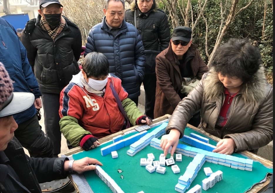 德州扑克发明者_纸麻开门专利故事_纸牌麻将发明者王凯