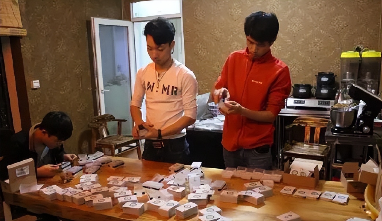 纸牌麻将发明者王凯_德州扑克发明者_纸麻开门专利故事