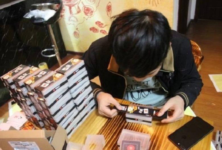 德州扑克发明者_纸牌麻将发明者王凯_纸麻开门专利故事