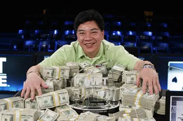 德州扑克2016wsop冠军_职业选手转战德州扑克_德州扑克从零到冠军的故事
