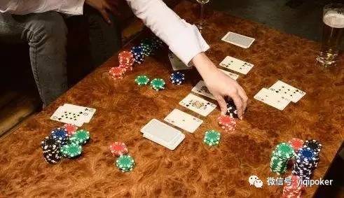 德州扑克紧弱_剥削跟注站玩家_小额无限注德州扑克