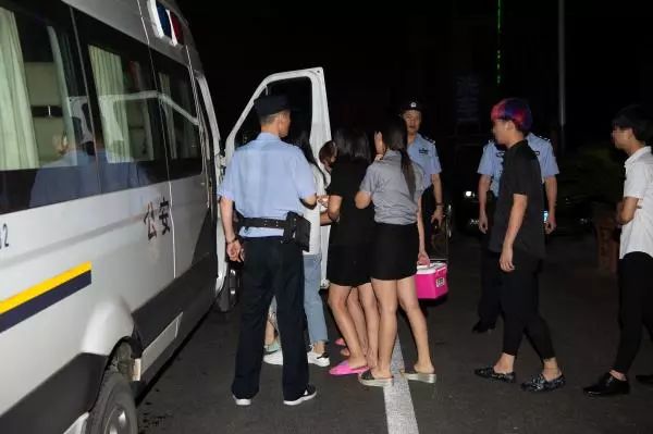 德州扑克输赢_合肥阜南路赌博窝点_庐阳公安分局端掉赌博窝点