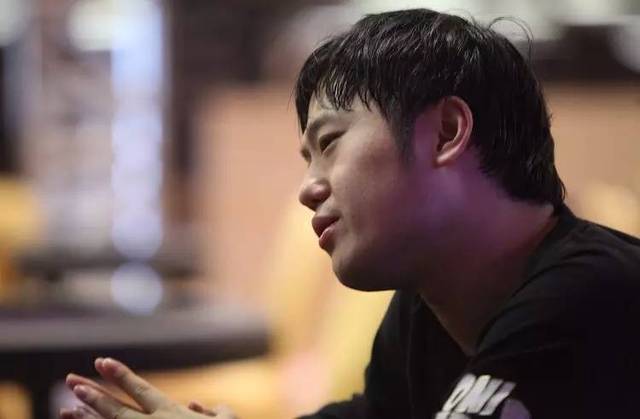 德州扑克 ft_北京杯扑克比赛 王众 德州扑克解说