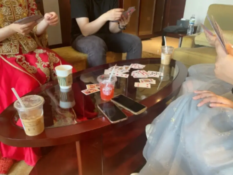 德州扑克手游哪个好_金融圈掼蛋社交_掼蛋游戏规则