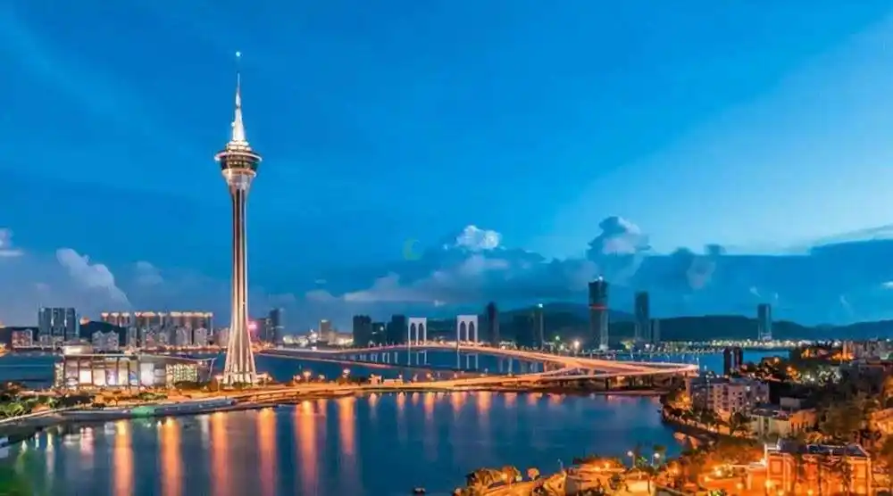 澳门旅游必去景点_澳门塔俯瞰澳门_澳门德州扑克哪里有
